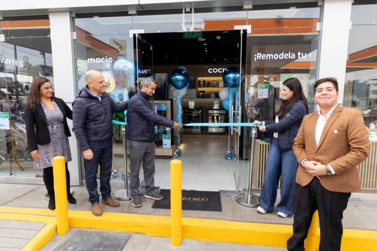 Inauguramos nuestra tercera tienda en Surco fortaleciendo nuestro canal de ventas con financiamiento accesible